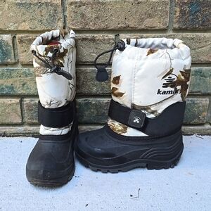 Toddler Boys Kamik Snow Boots size 11